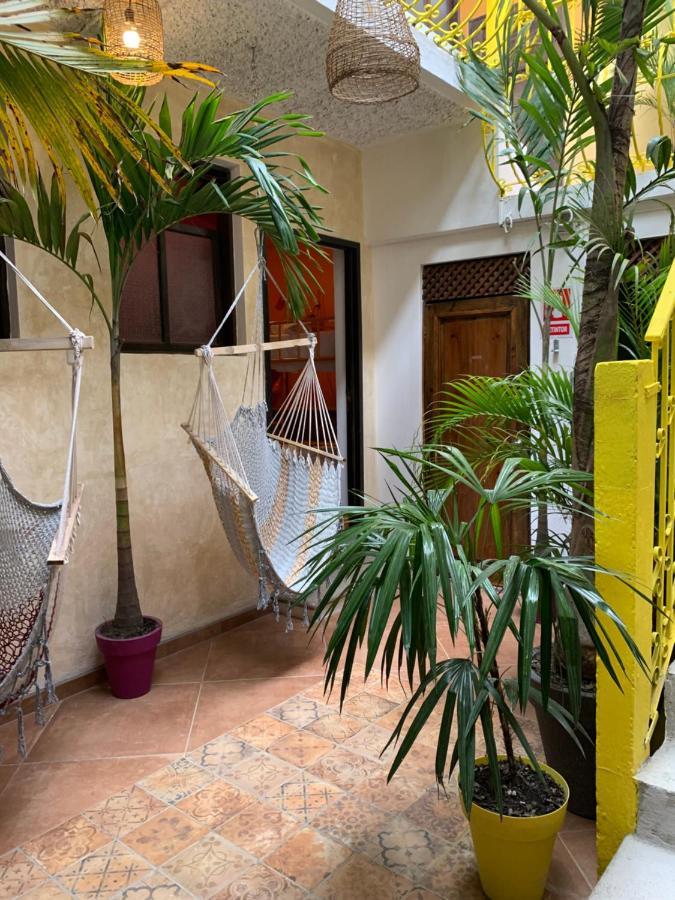 Why Not Hotel Antigua Ngoại thất bức ảnh