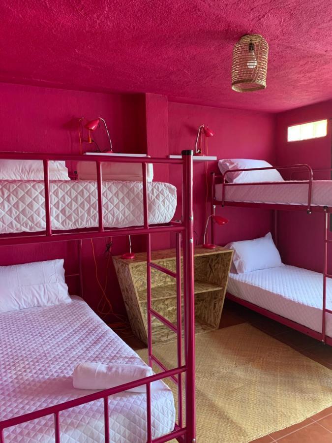 Why Not Hotel Antigua Ngoại thất bức ảnh