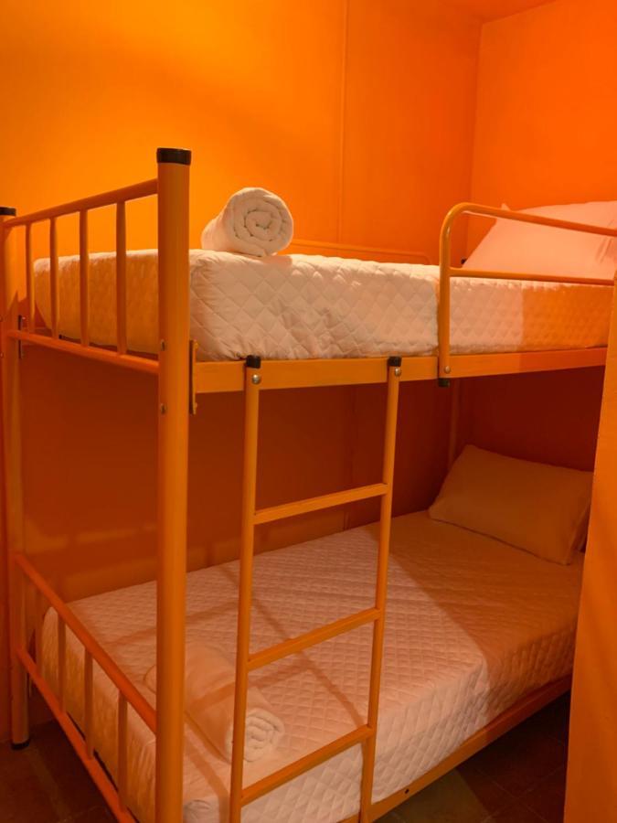 Why Not Hotel Antigua Ngoại thất bức ảnh