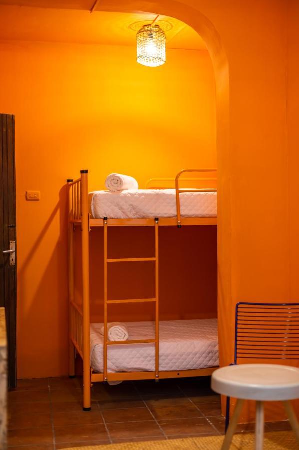 Why Not Hotel Antigua Ngoại thất bức ảnh
