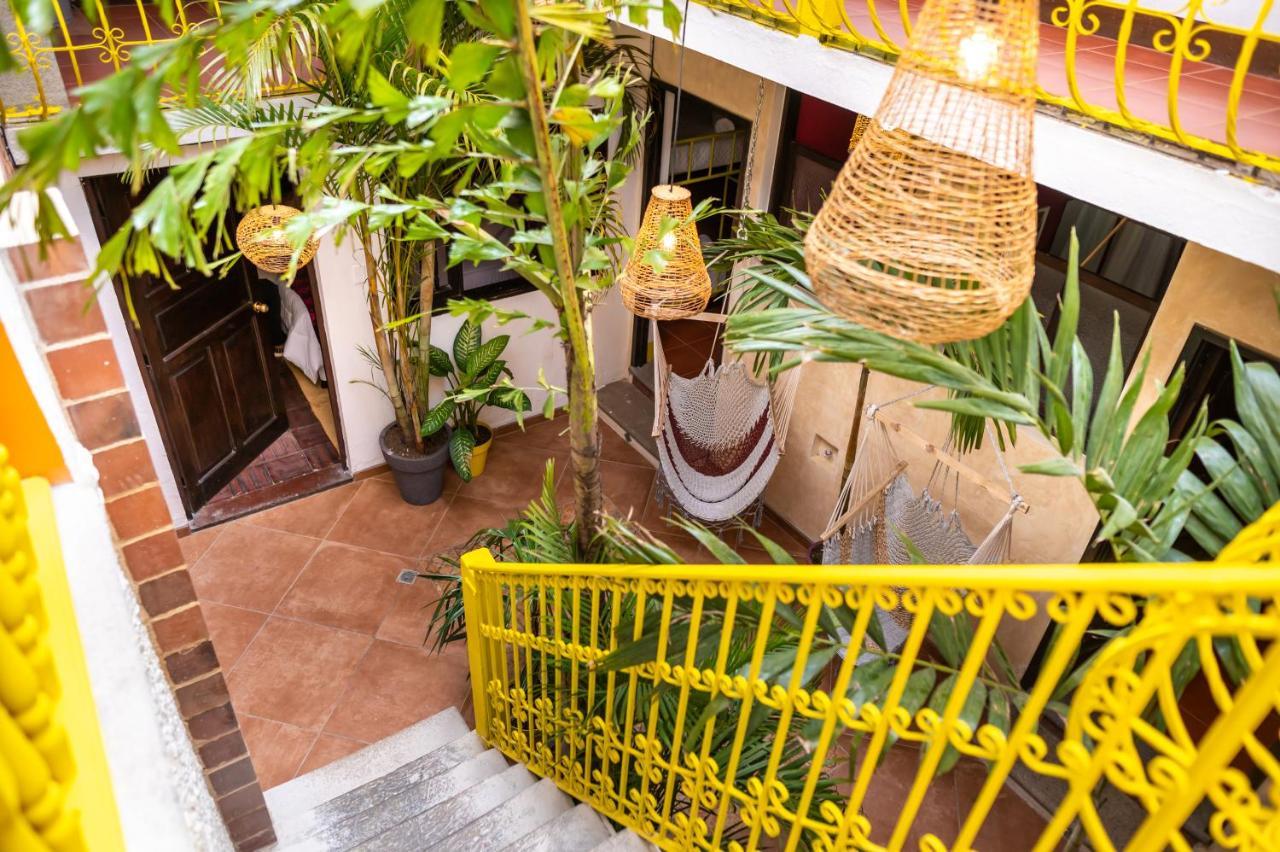 Why Not Hotel Antigua Ngoại thất bức ảnh