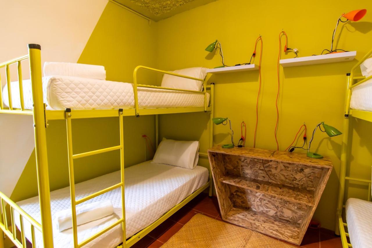 Why Not Hotel Antigua Ngoại thất bức ảnh