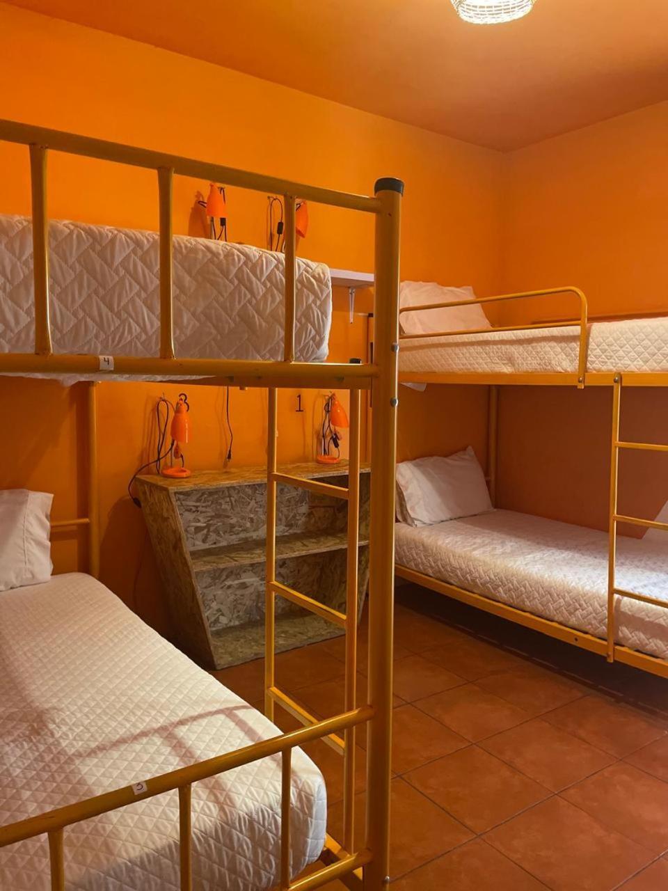 Why Not Hotel Antigua Ngoại thất bức ảnh